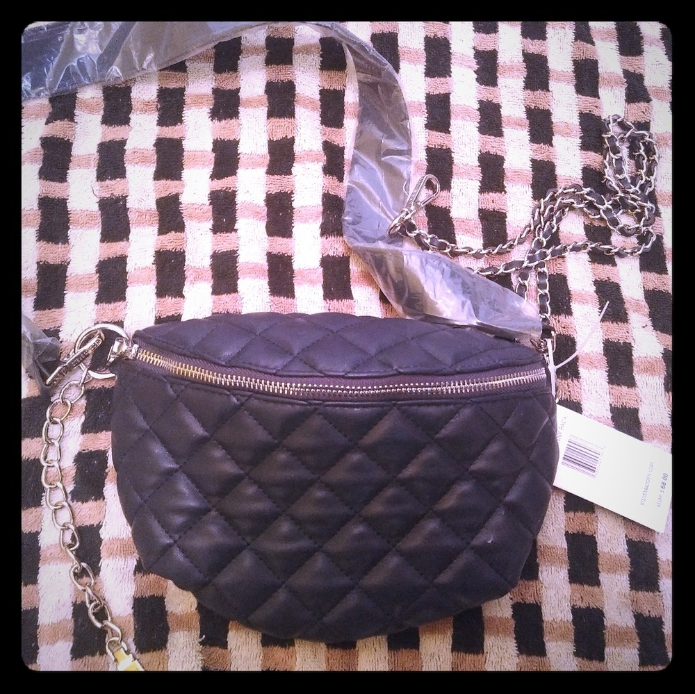 Steve Madden Quilted Navy  Fanny Pack NWT MSRP$ 68